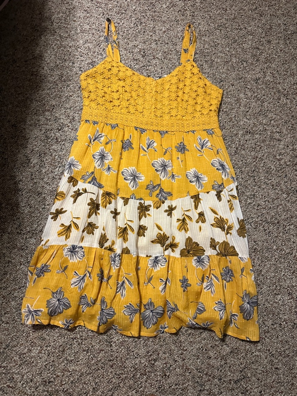 Women’s Yellow Floral Crochet Sundress - Lightweight Summer Dress
